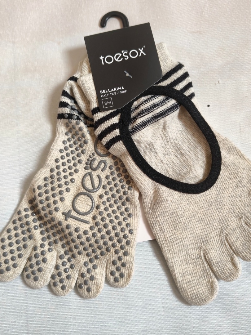 Meias de Yoga Toesox com Cinco - Pilates Yoga Wear avaliação e preço